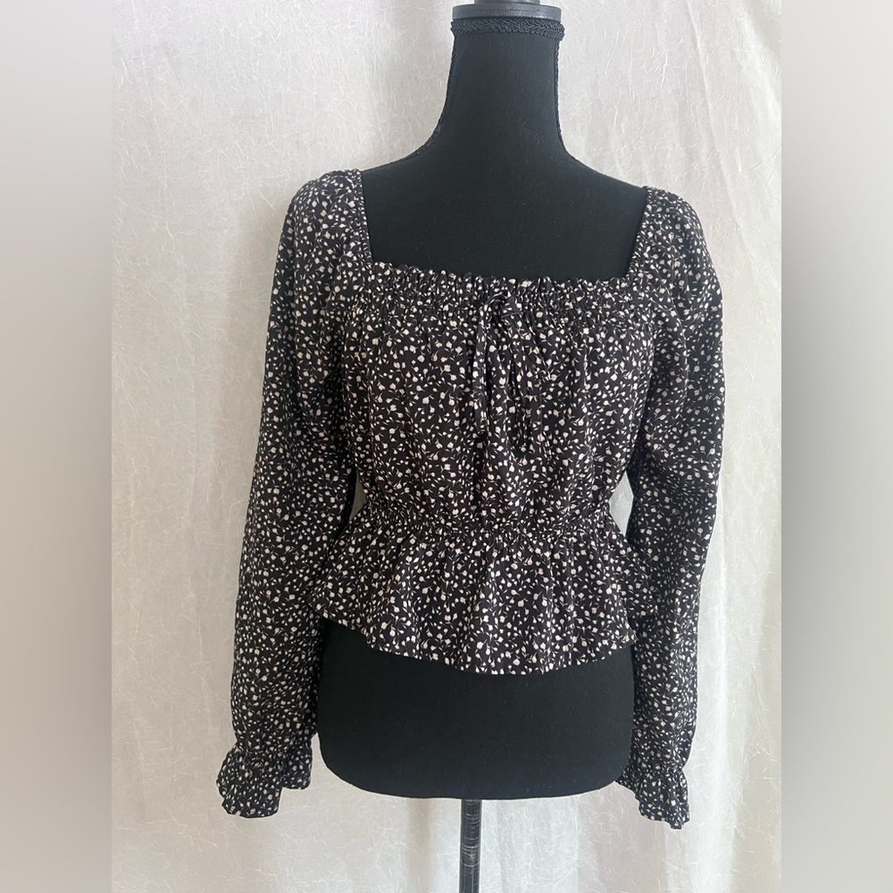 Chic Black and White & light brown Floral Blouse